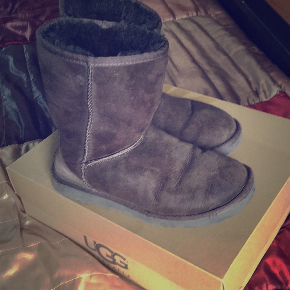 Classic Ugg boots in Brown